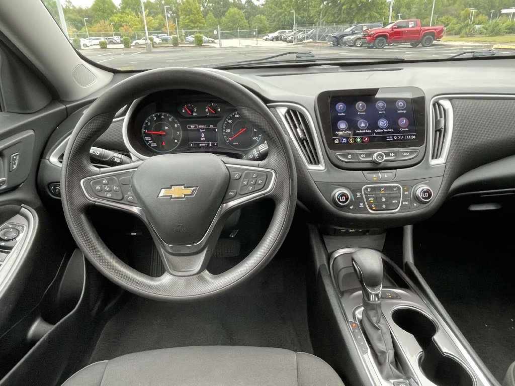 Used 2025 Chevrolet Malibu LT FWD image 22