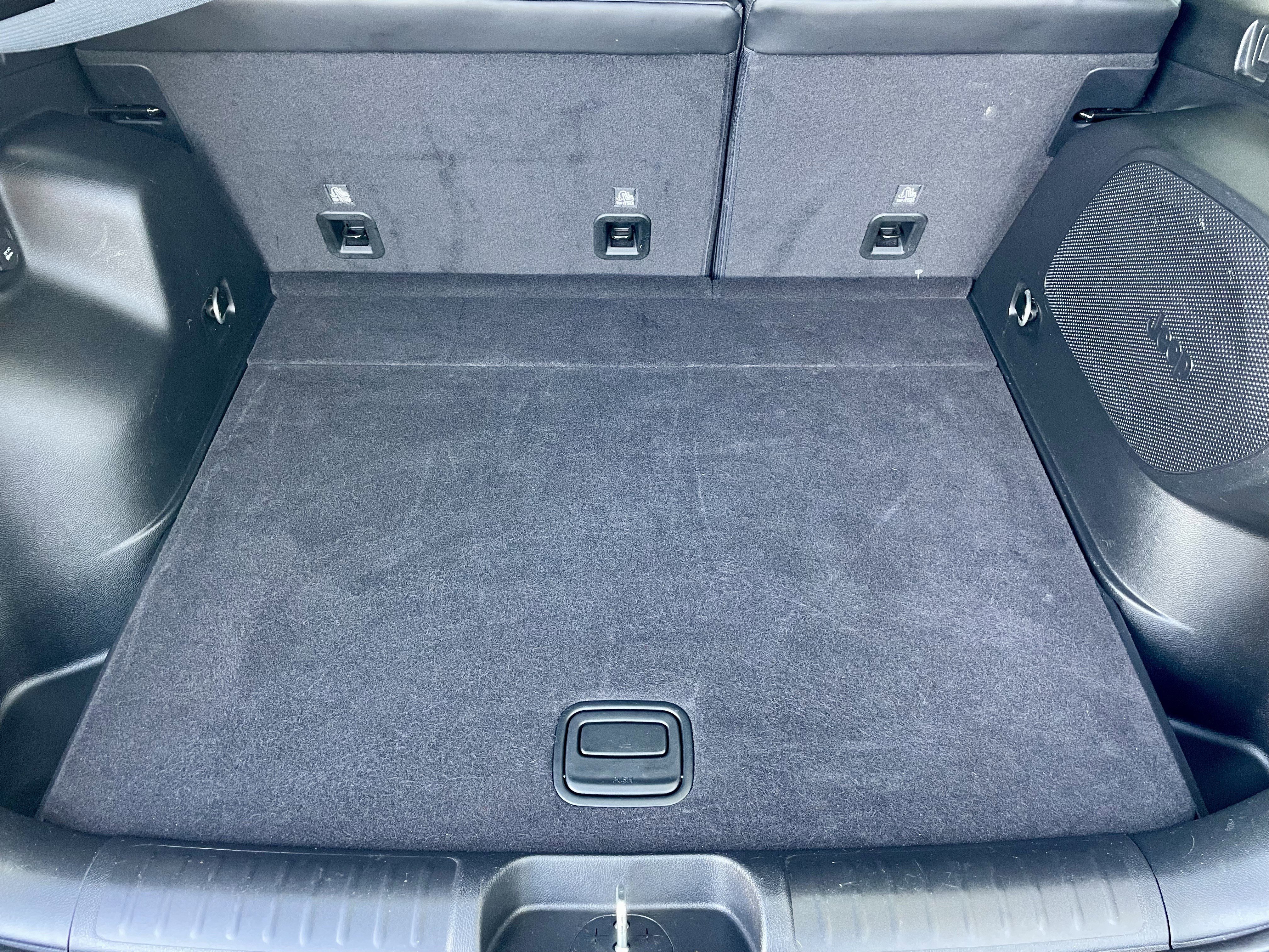 Used 2019 Jeep Cherokee Limited image 33