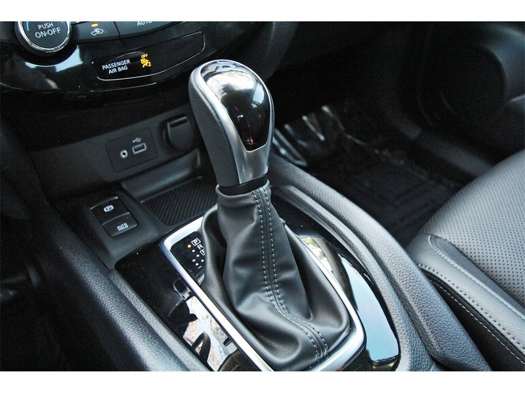 Certified 2022 Nissan Rogue Sport SL image 24