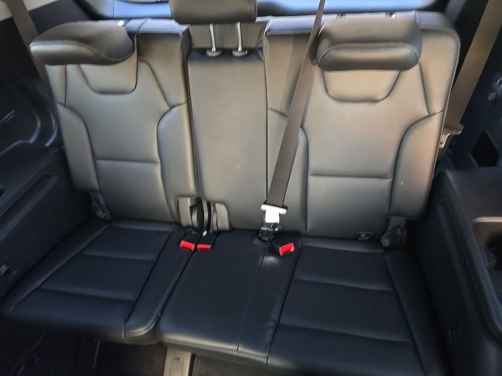 Used 2025 Kia Telluride S FWD image 14