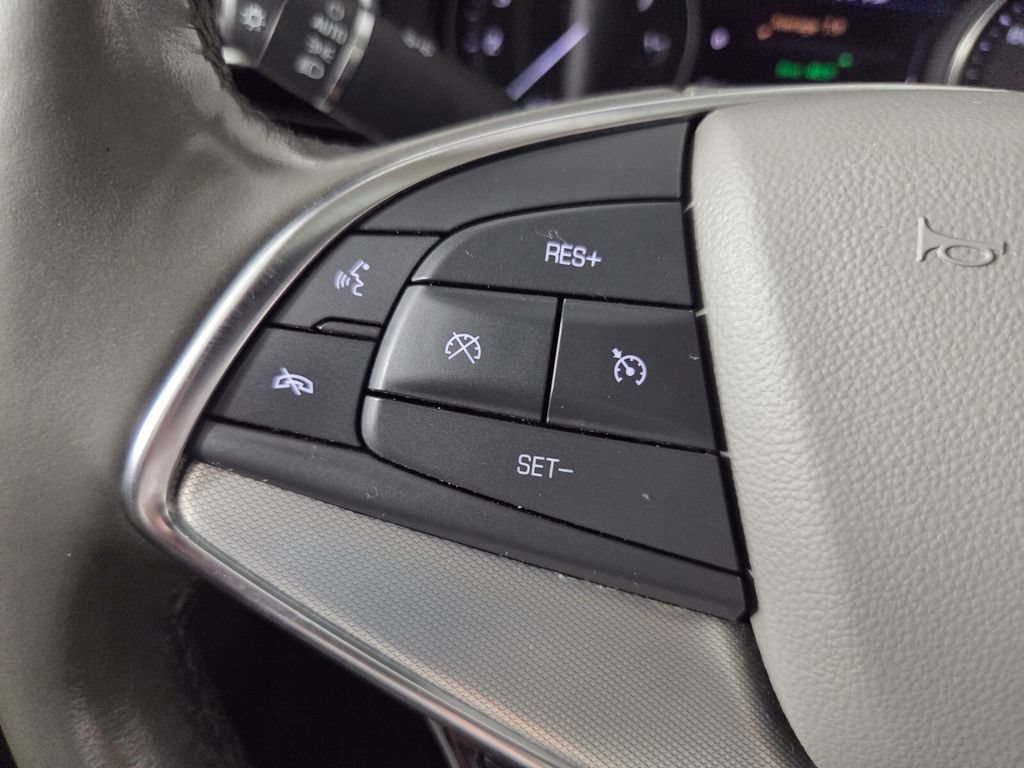 Used 2023 Cadillac XT5 Premium Luxury w/ Technology Package AWD/4WD image 18