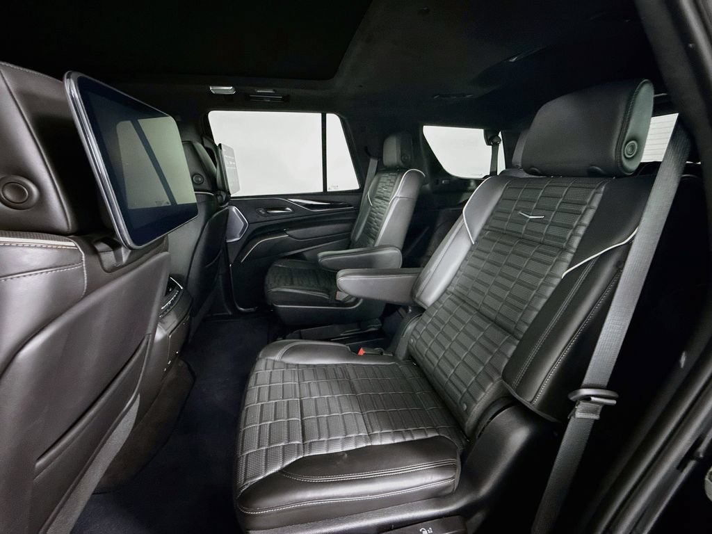 Used 2023 Cadillac Escalade V w/ LPO, ONYX Package AWD/4WD image 24