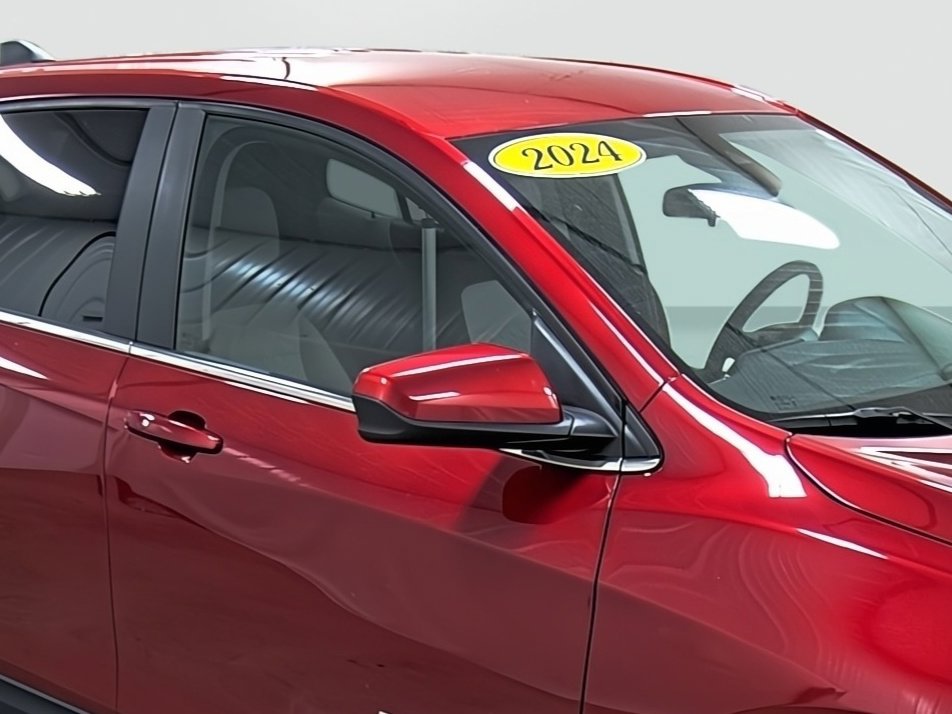 Used 2024 Chevrolet Equinox LT w/ LPO, Floor Liner Package image 15