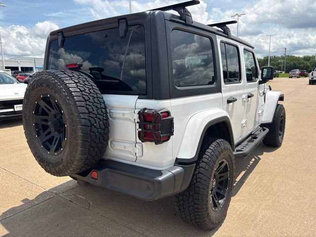Used 2018 Jeep Wrangler Unlimited Sahara w/ LED Lighting Group AWD/4WD image 6