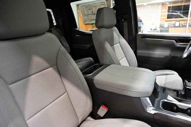 New 2026 GMC Sierra 1500 SLT w/ SLT Premium Plus Package image 11