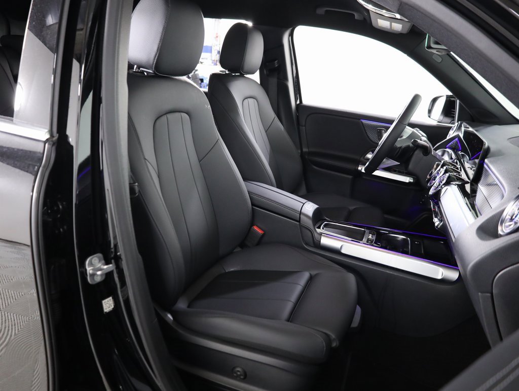 Certified 2025 Mercedes-Benz GLB 250 4MATIC image 48