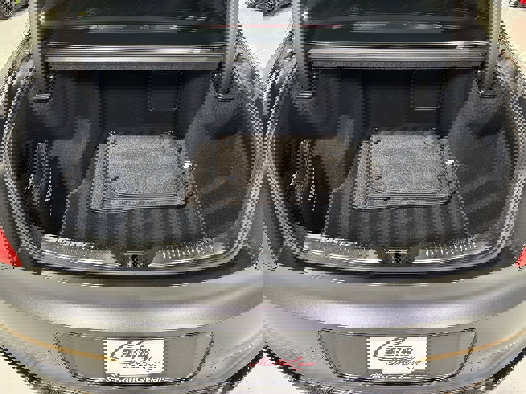 Used 2022 Bentley Flying Spur Plug-In Hybrid image 44