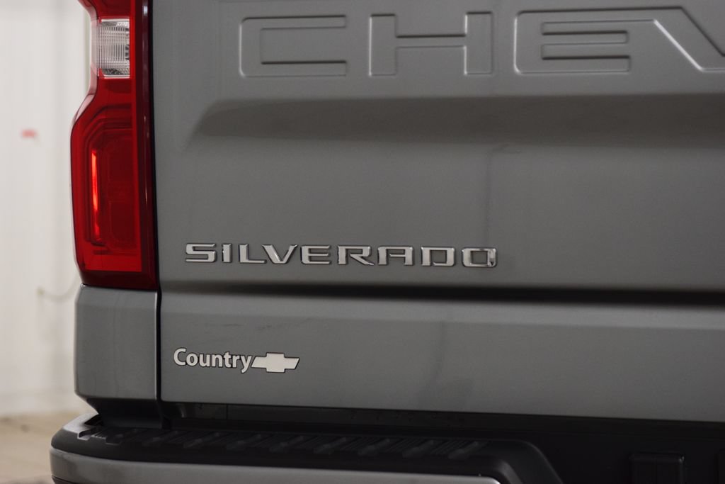 Used 2025 Chevrolet Silverado 1500 High Country AWD/4WD image 24