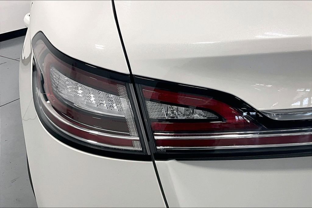 Used 2020 Lincoln Nautilus FWD w/ Equipment Group 101A image 29