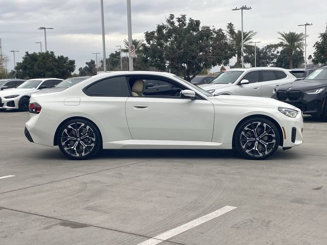 Used 2026 BMW 230i Coupe w/ Premium Package RWD image 5