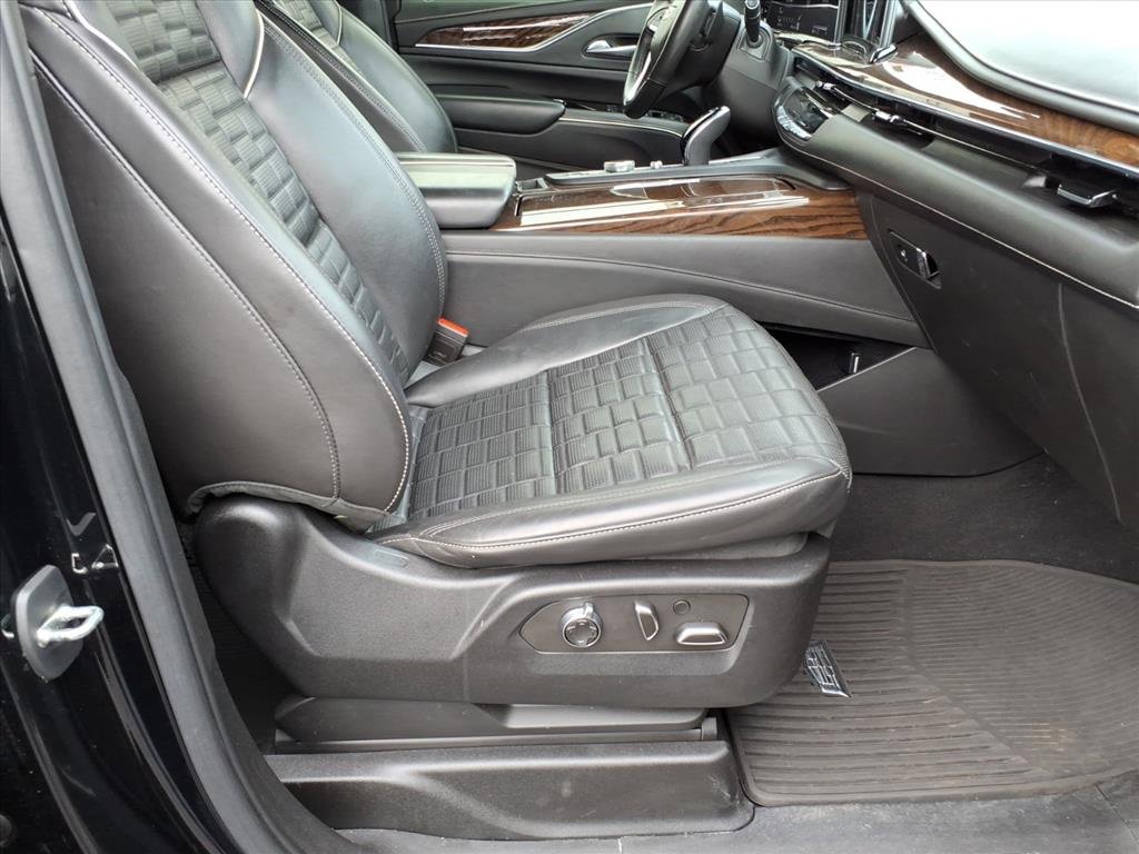 Used 2021 Cadillac Escalade Premium Luxury Platinum image 8