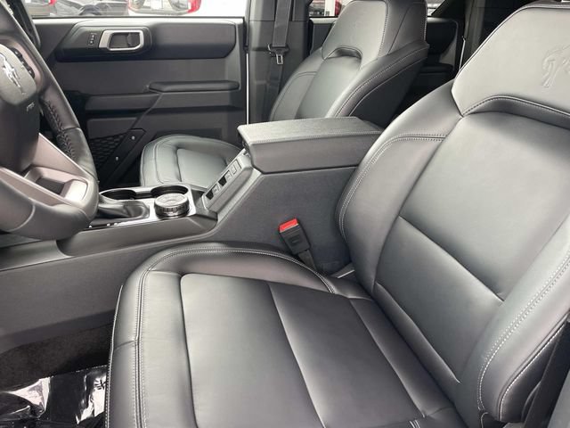 New 2026 Ford Bronco Outer Banks w/ Black Appearance Package AWD/4WD image 19