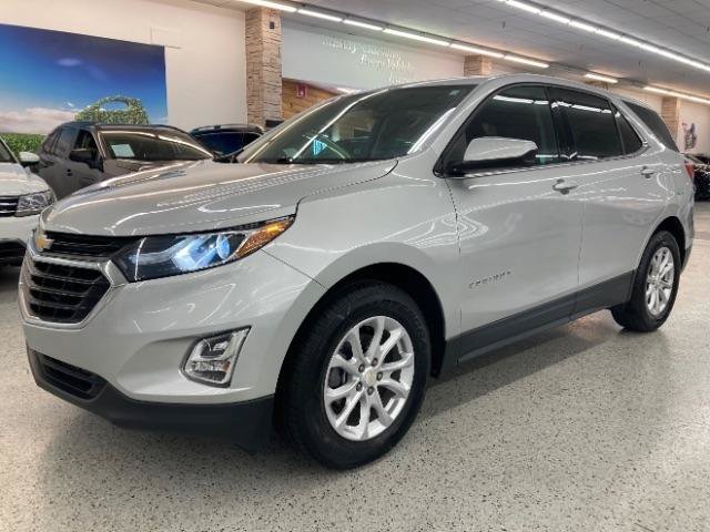 Used 2019 Chevrolet Equinox LT FWD image 2