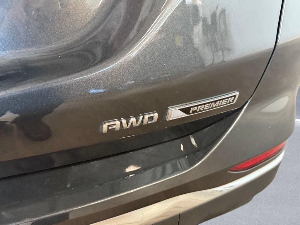 Used 2018 Chevrolet Equinox Premier AWD/4WD image 23
