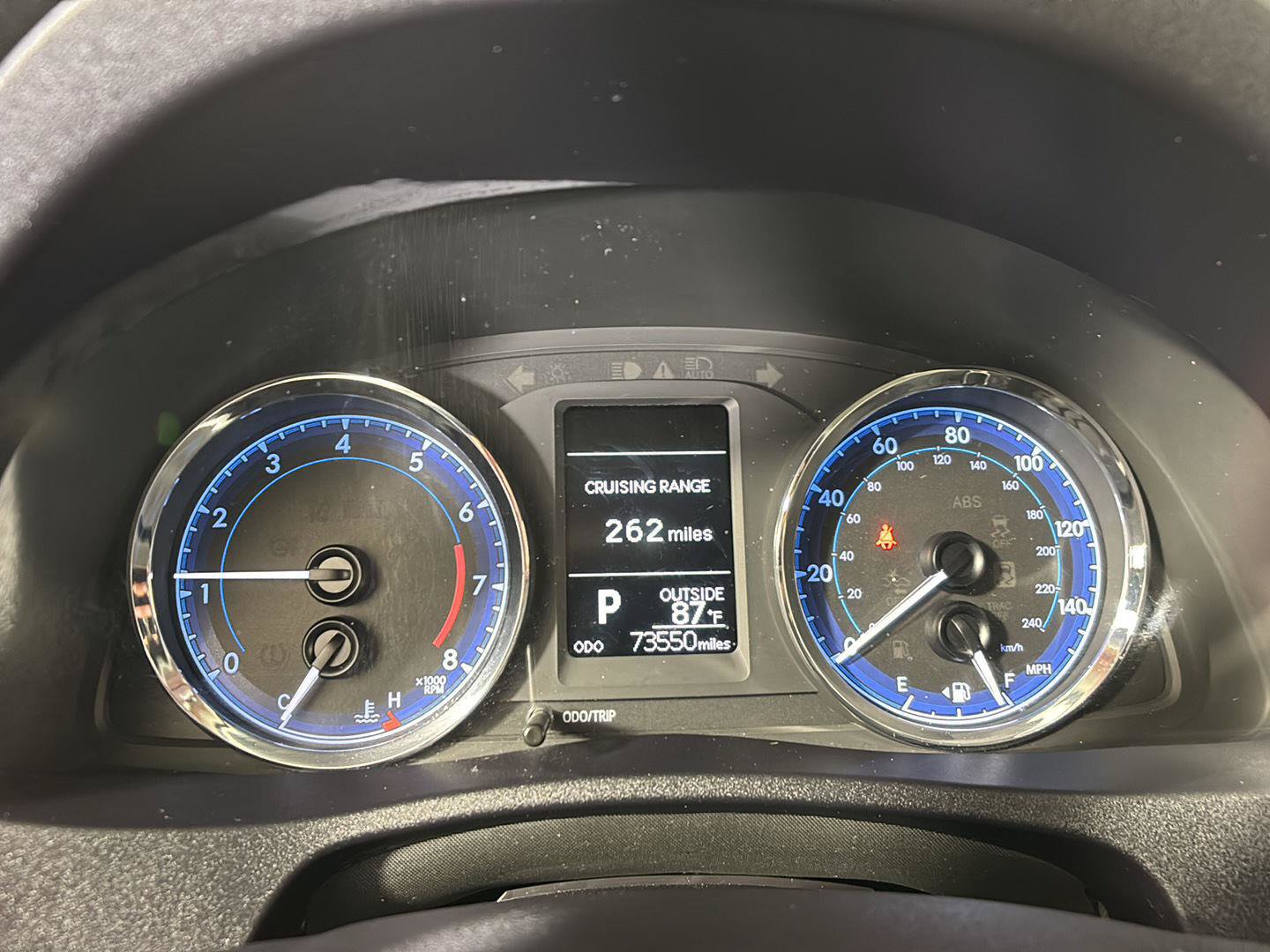 Used 2018 Toyota Corolla LE FWD image 3