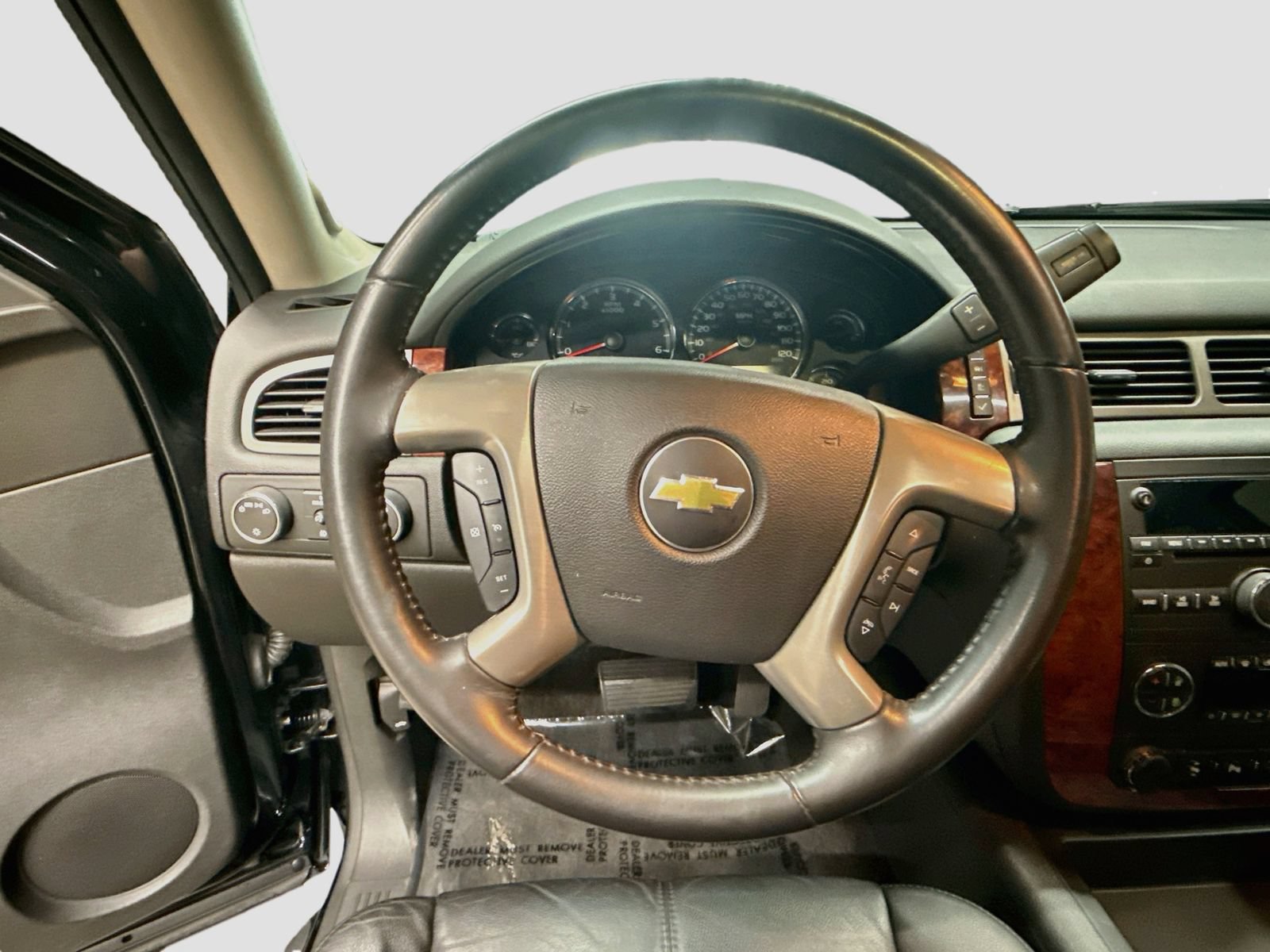 Used 2013 Chevrolet Avalanche LT w/ All-Star Edition AWD/4WD image 13