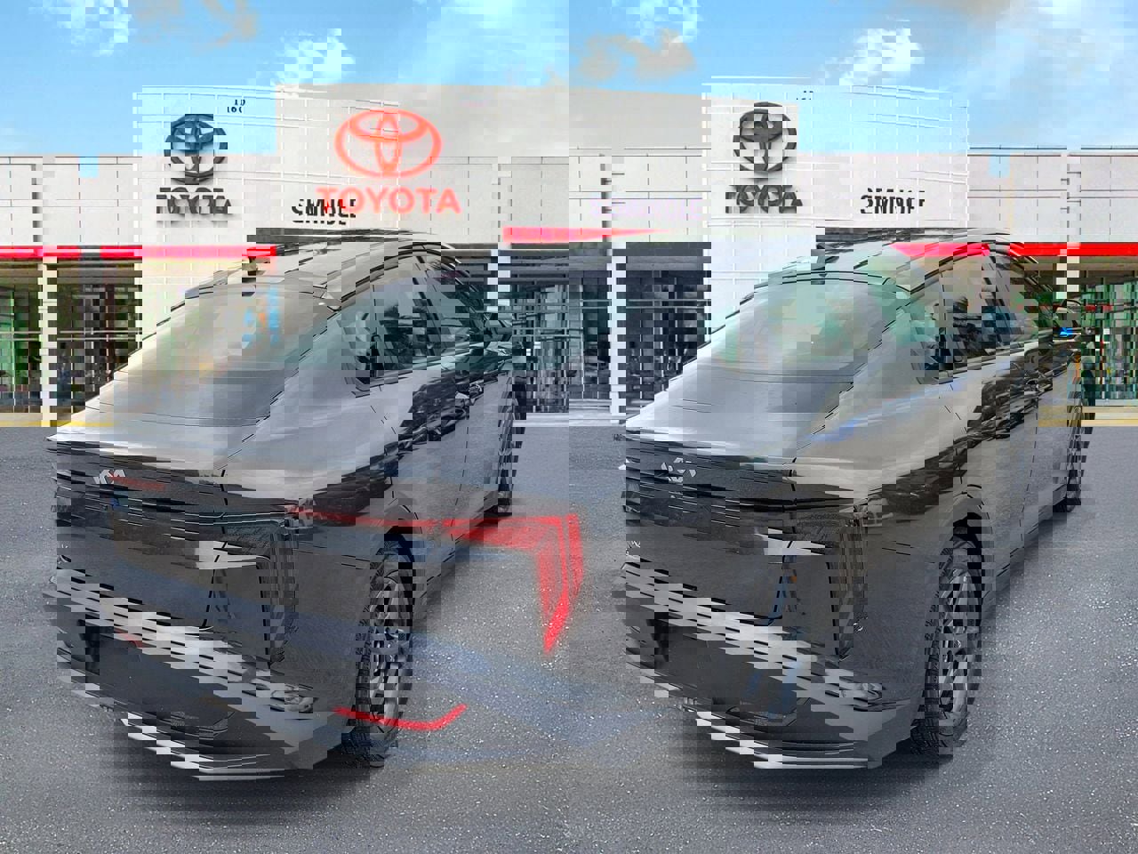 Used 2025 Kia K4 LXS image 3