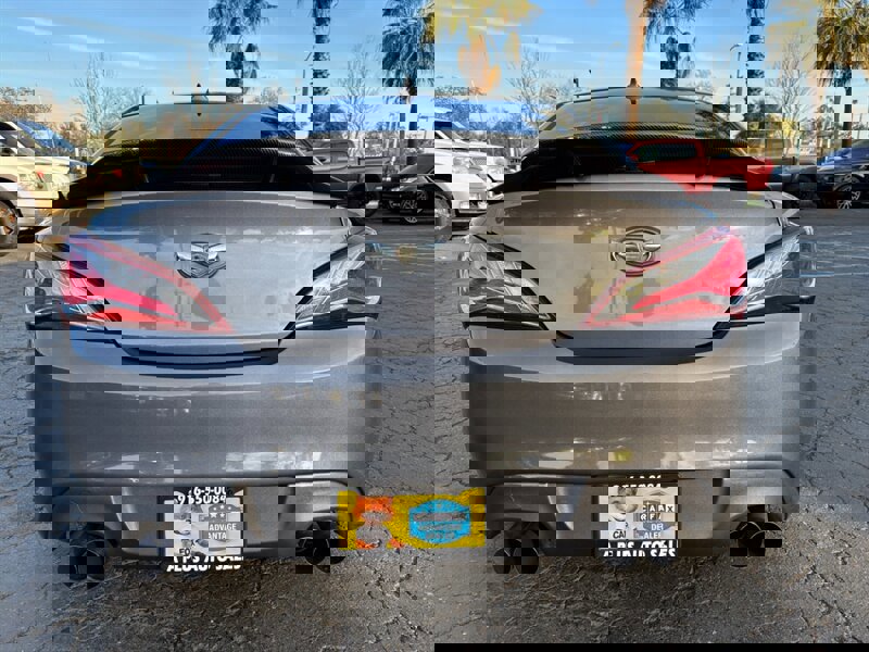 Used 2014 Hyundai Genesis 2.0T image 4