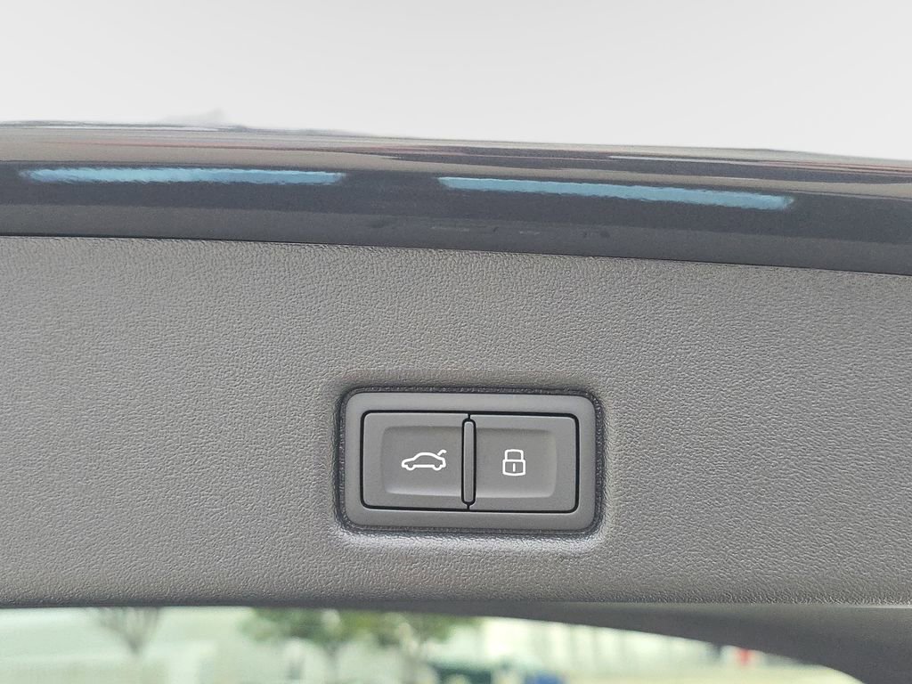 New 2026 Audi Q5 Premium Plus image 13