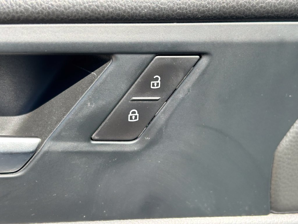 Used 2019 Volkswagen Jetta SEL FWD image 24