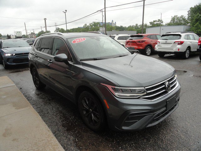 Used 2022 Volkswagen Tiguan SE AWD/4WD image 5