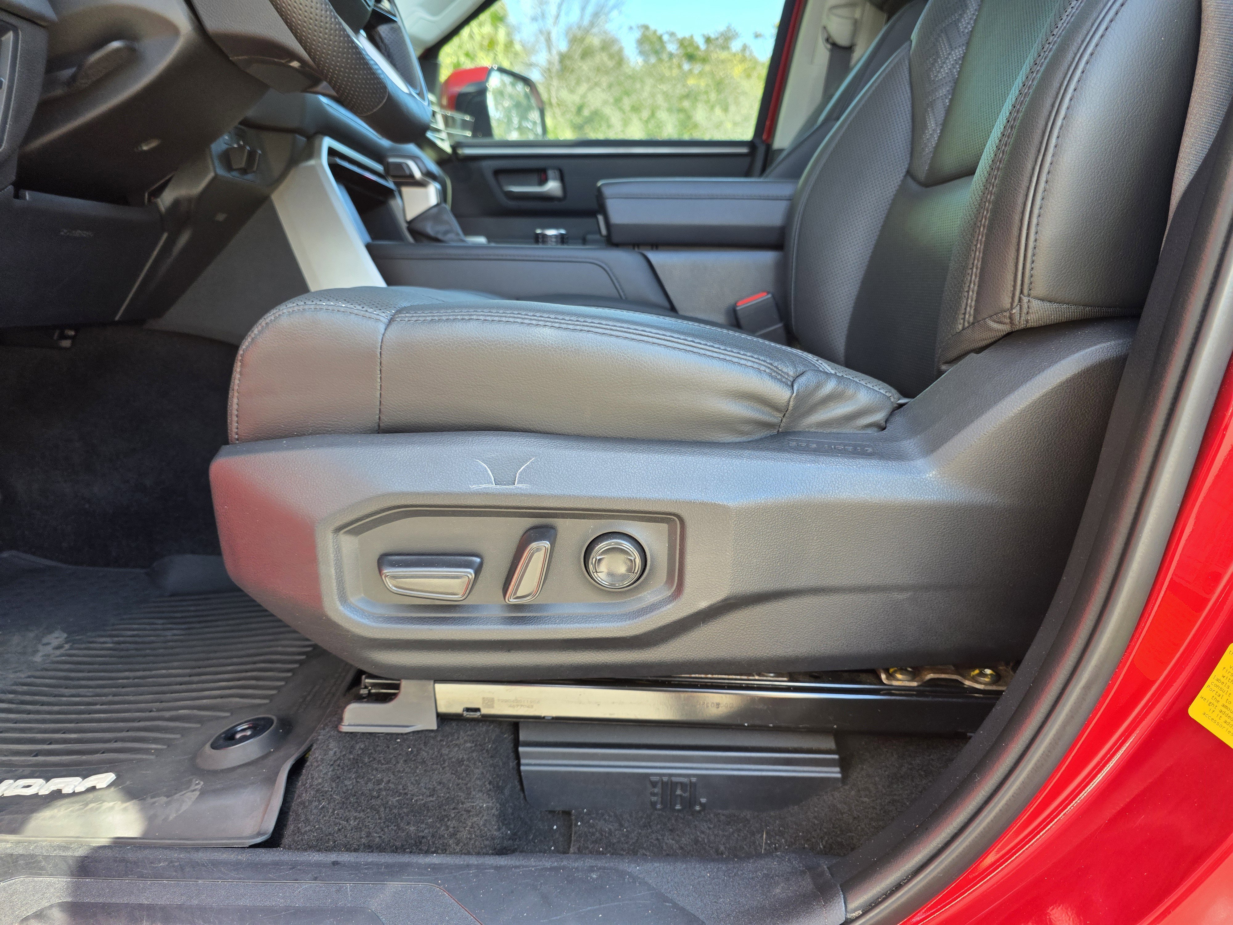 Used 2022 Toyota Tundra Limited image 19