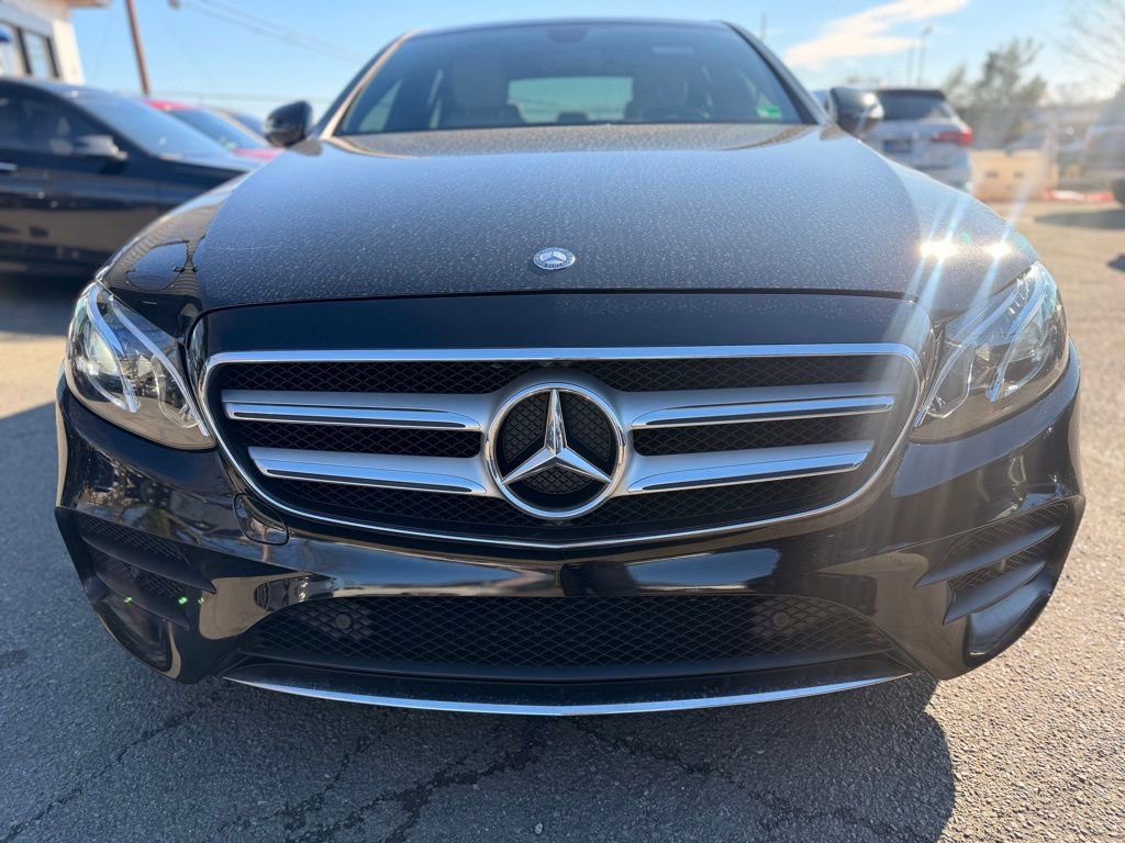 Used 2017 Mercedes-Benz E 300 4MATIC image 7