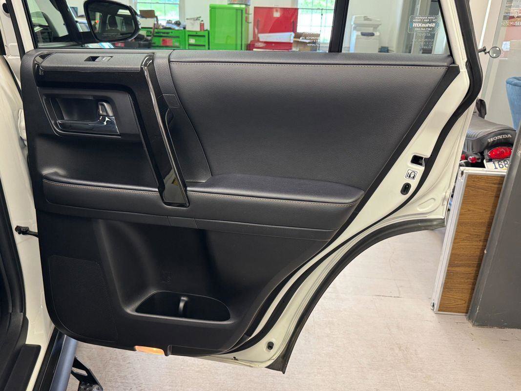 Used 2023 Toyota 4Runner 40th Anniversary SE AWD/4WD image 25