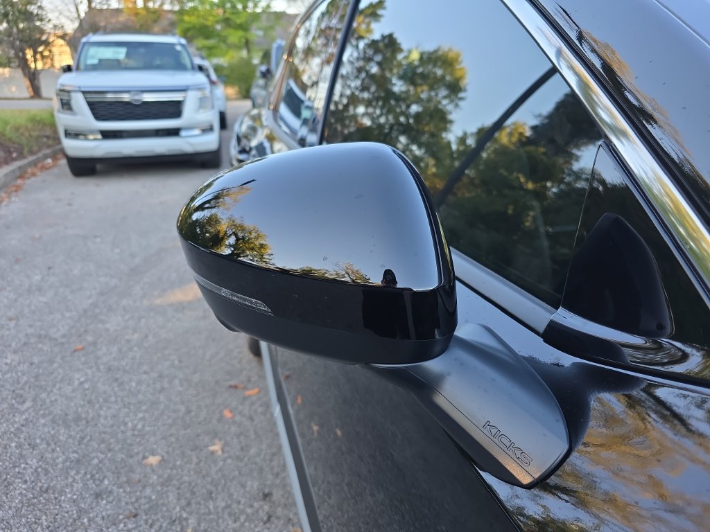 New 2027 Nissan Kicks SR w/ SR Premium Package FWD image 35