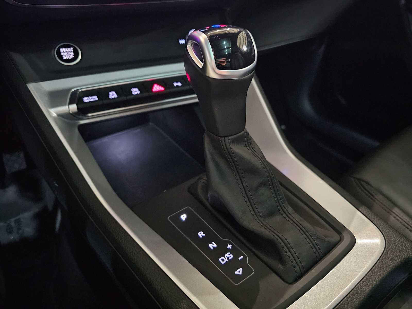 Used 2023 Audi Q3 2.0T Premium w/ Convenience Package image 32