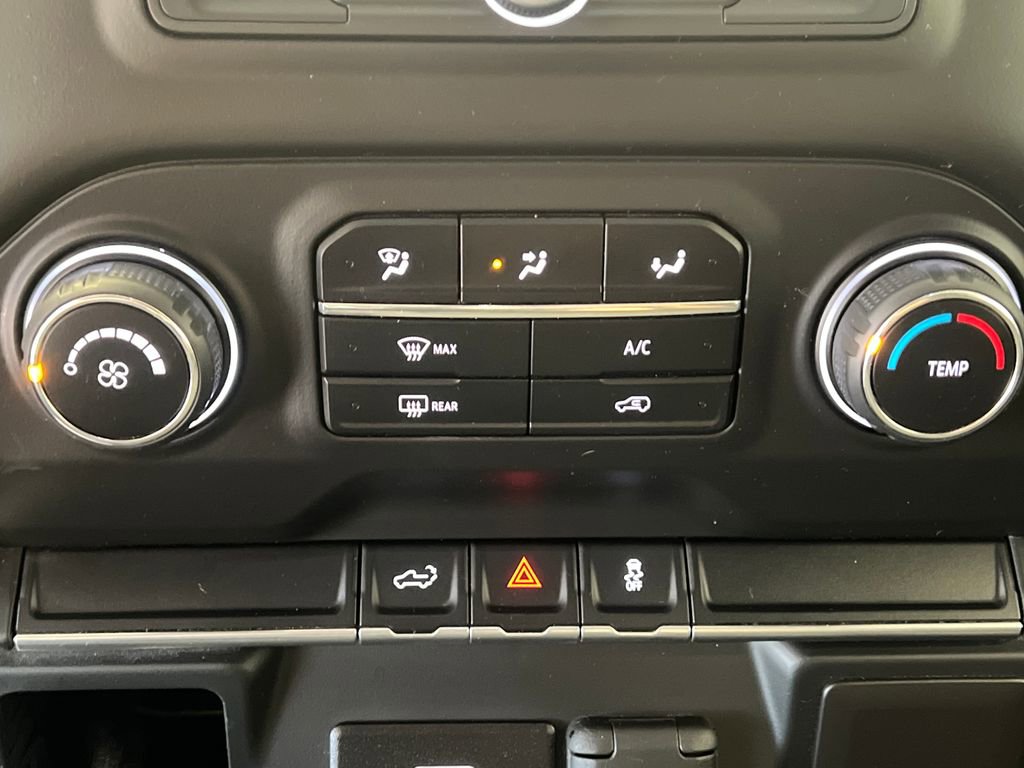 Used 2019 Chevrolet Silverado 1500 Custom w/ Custom Value Package AWD/4WD image 28