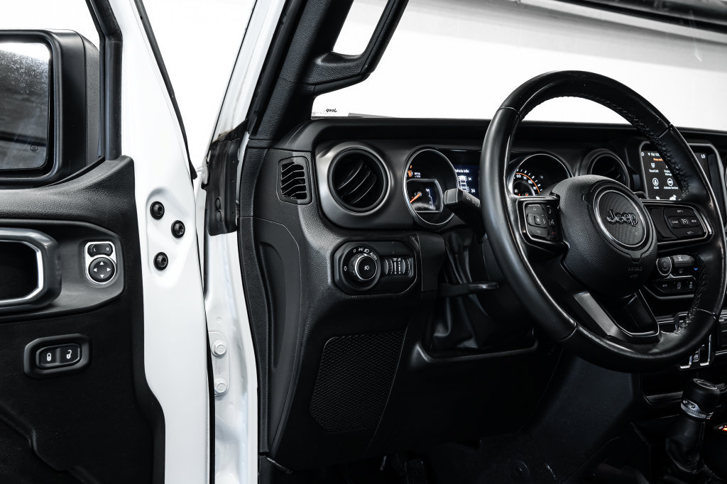 Used 2022 Jeep Wrangler Unlimited Sport AWD/4WD image 21