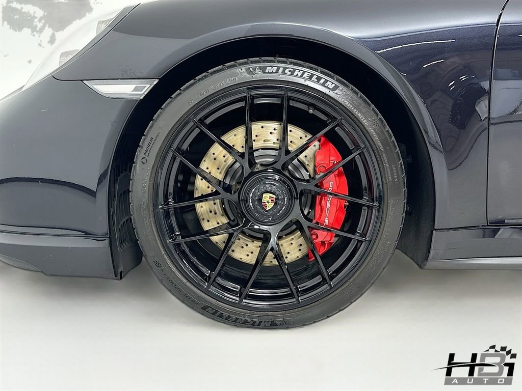 Used 2019 Porsche 911 Turbo image 18