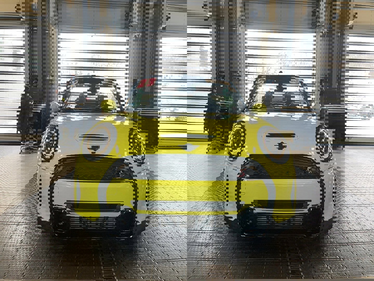 Used 2023 MINI Cooper S image 2