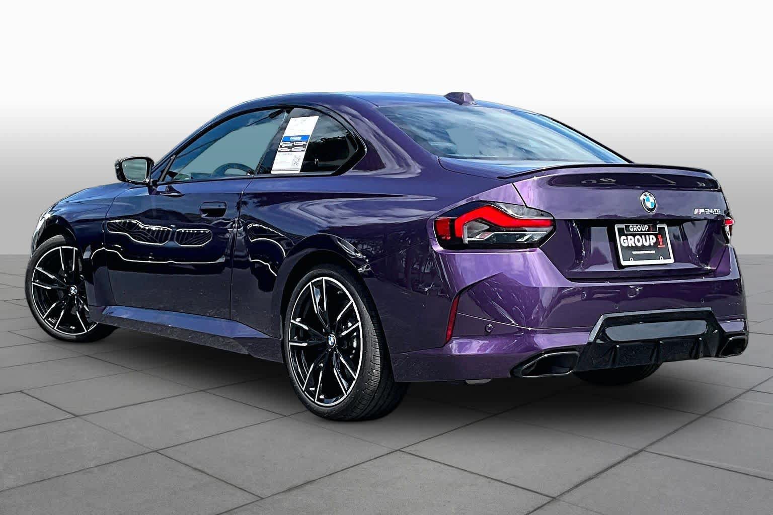 Used 2025 BMW M240i Coupe RWD image 11