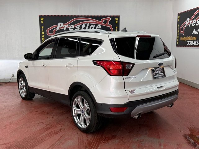 Used 2019 Ford Escape Titanium image 6