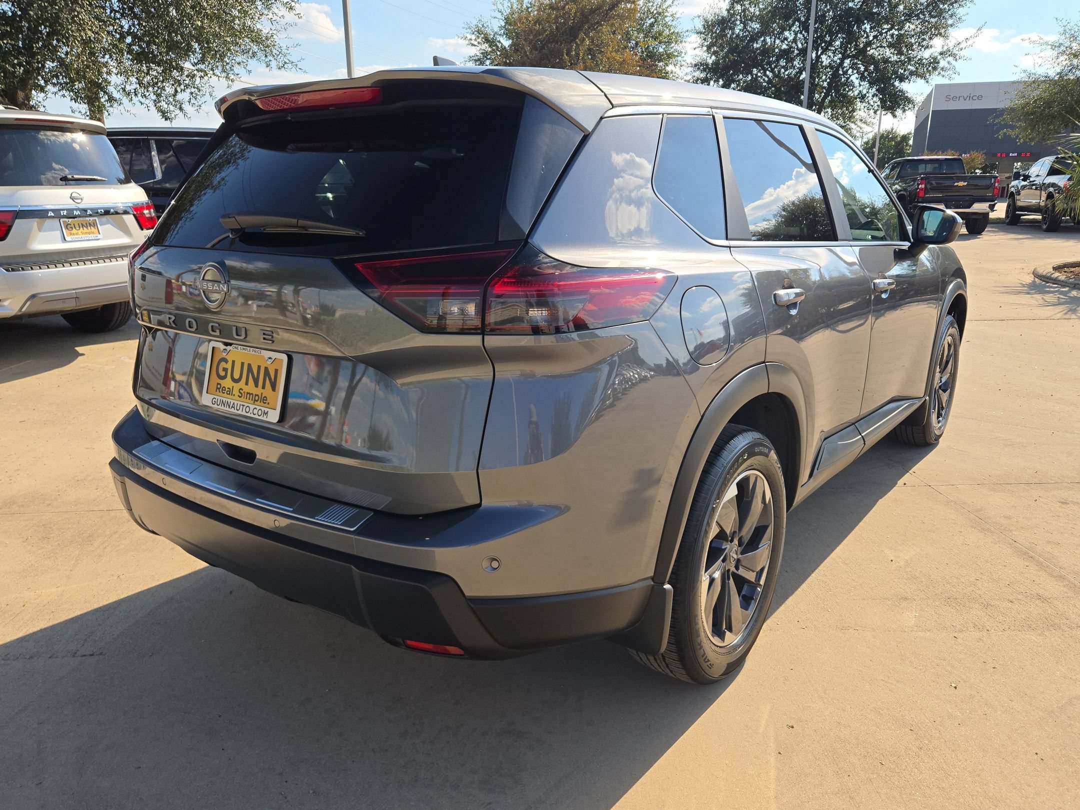 Certified 2026 Nissan Rogue SV FWD image 3