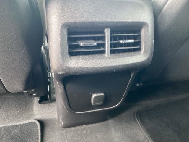 Used 2018 Chevrolet Equinox LT image 29