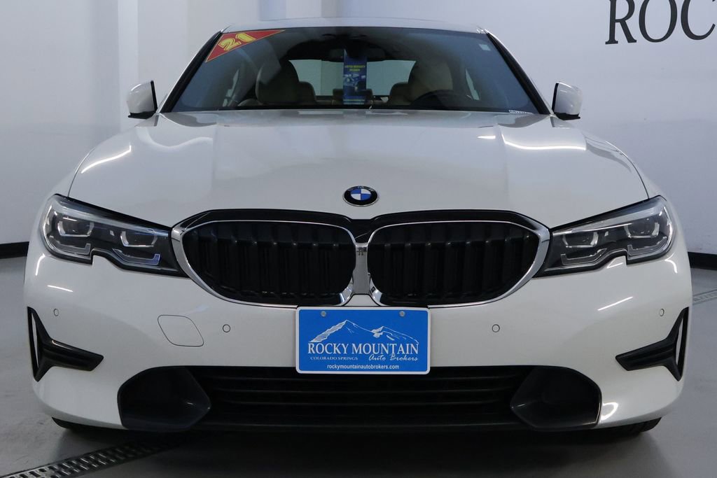 Used 2021 BMW 330i xDrive Sedan w/ Convenience Package video 2
