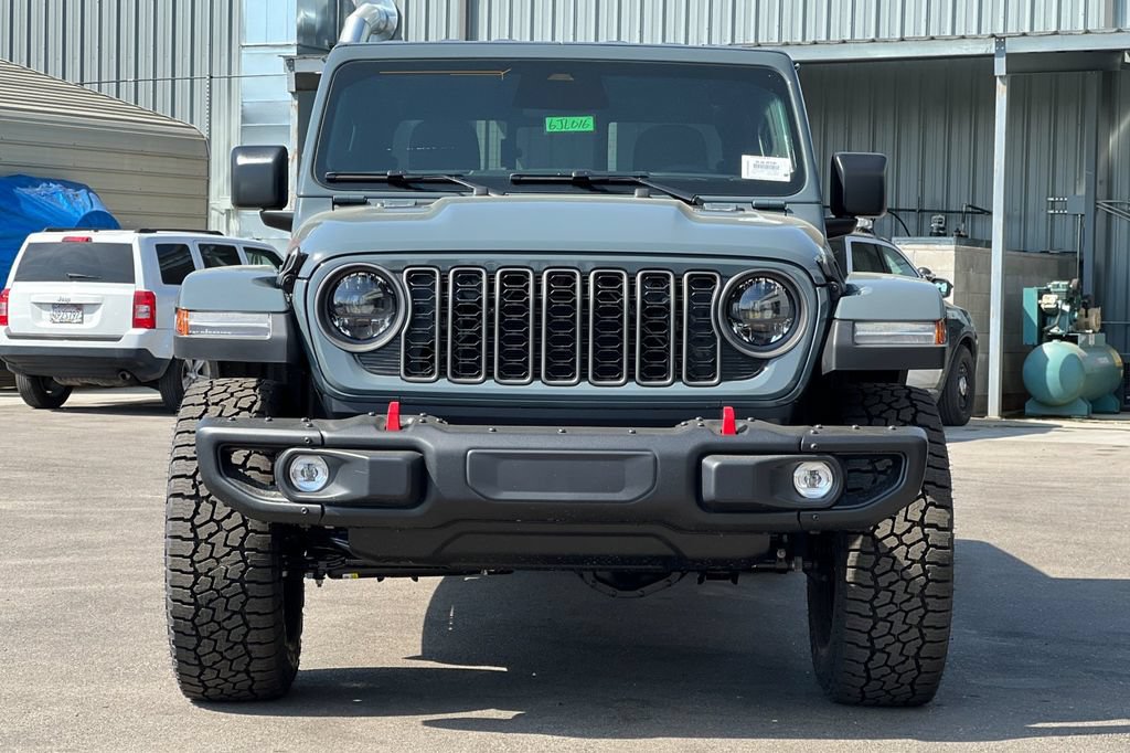 New 2026 Jeep Gladiator Rubicon w/ Steel Bumper Group AWD/4WD image 9