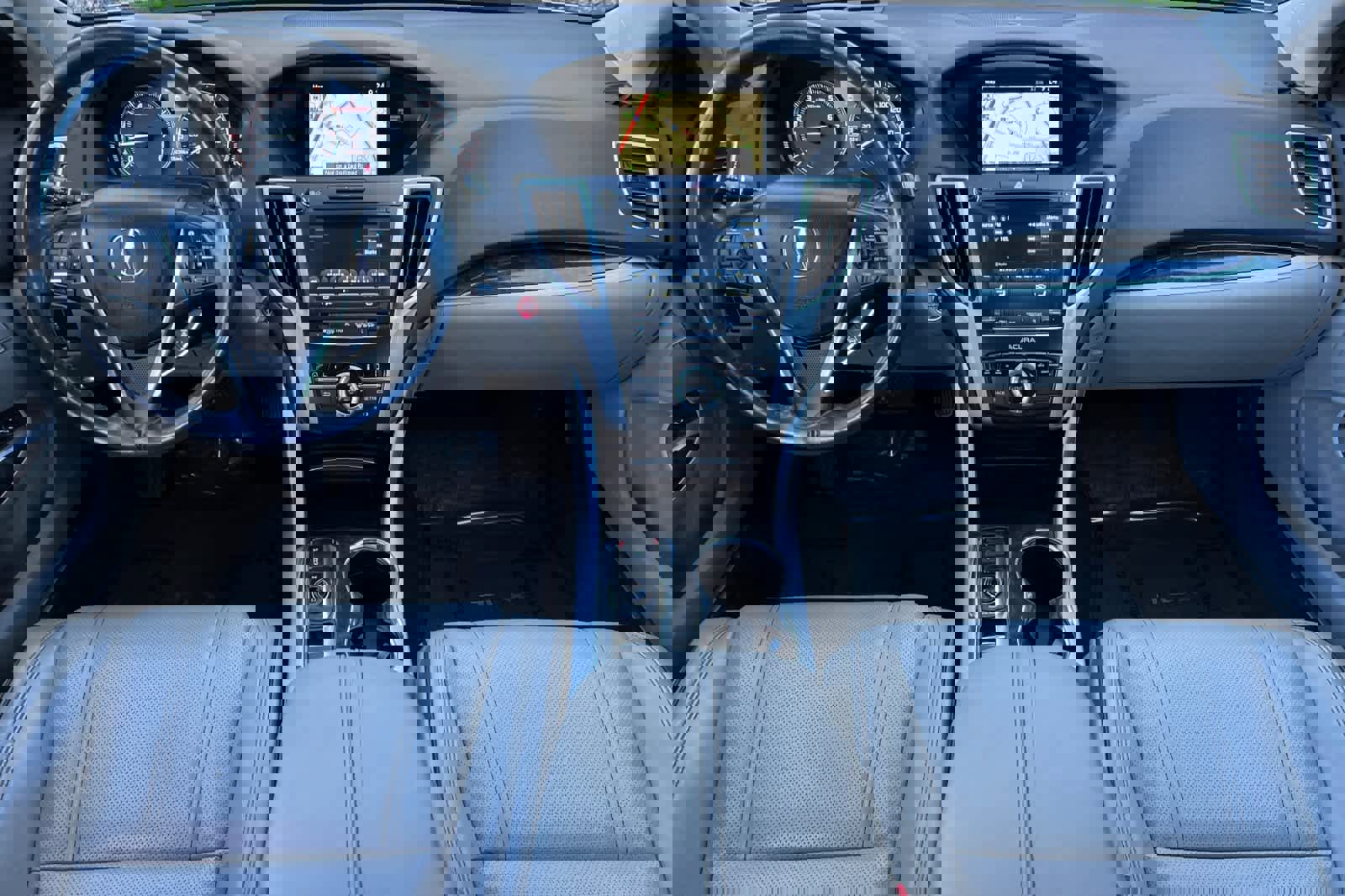 Used 2018 Acura TLX V6 SH-AWD w/ Technology Pkg image 3