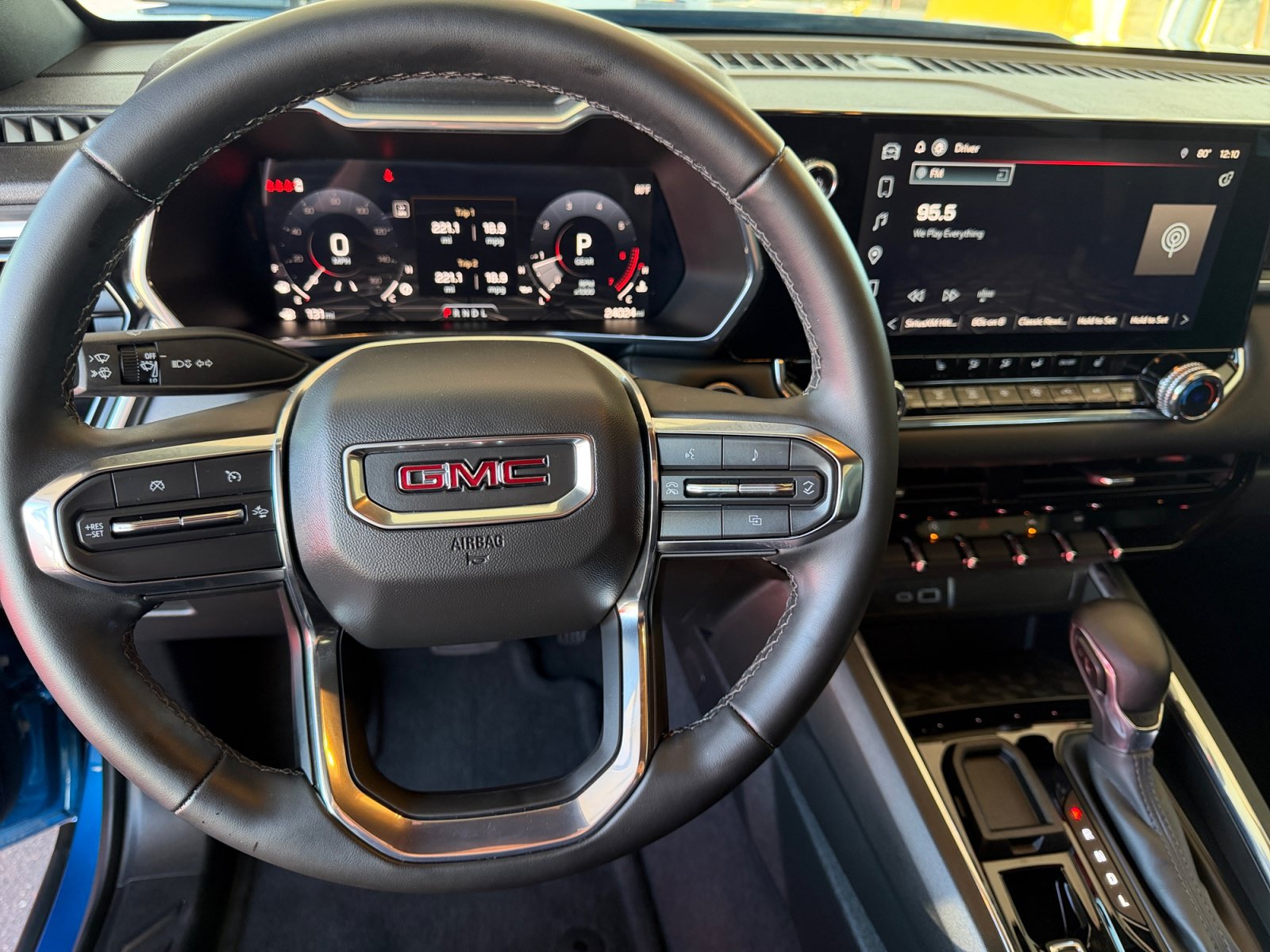 Used 2024 GMC Canyon Elevation w/ Convenience Package RWD image 12