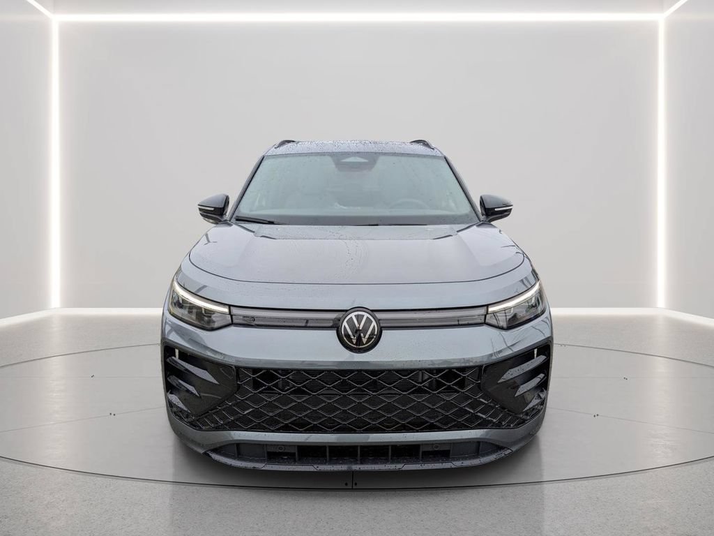 New 2026 Volkswagen Tiguan SE R-Line AWD/4WD image 13