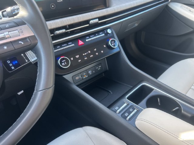 Used 2025 Hyundai Sonata SEL FWD image 15