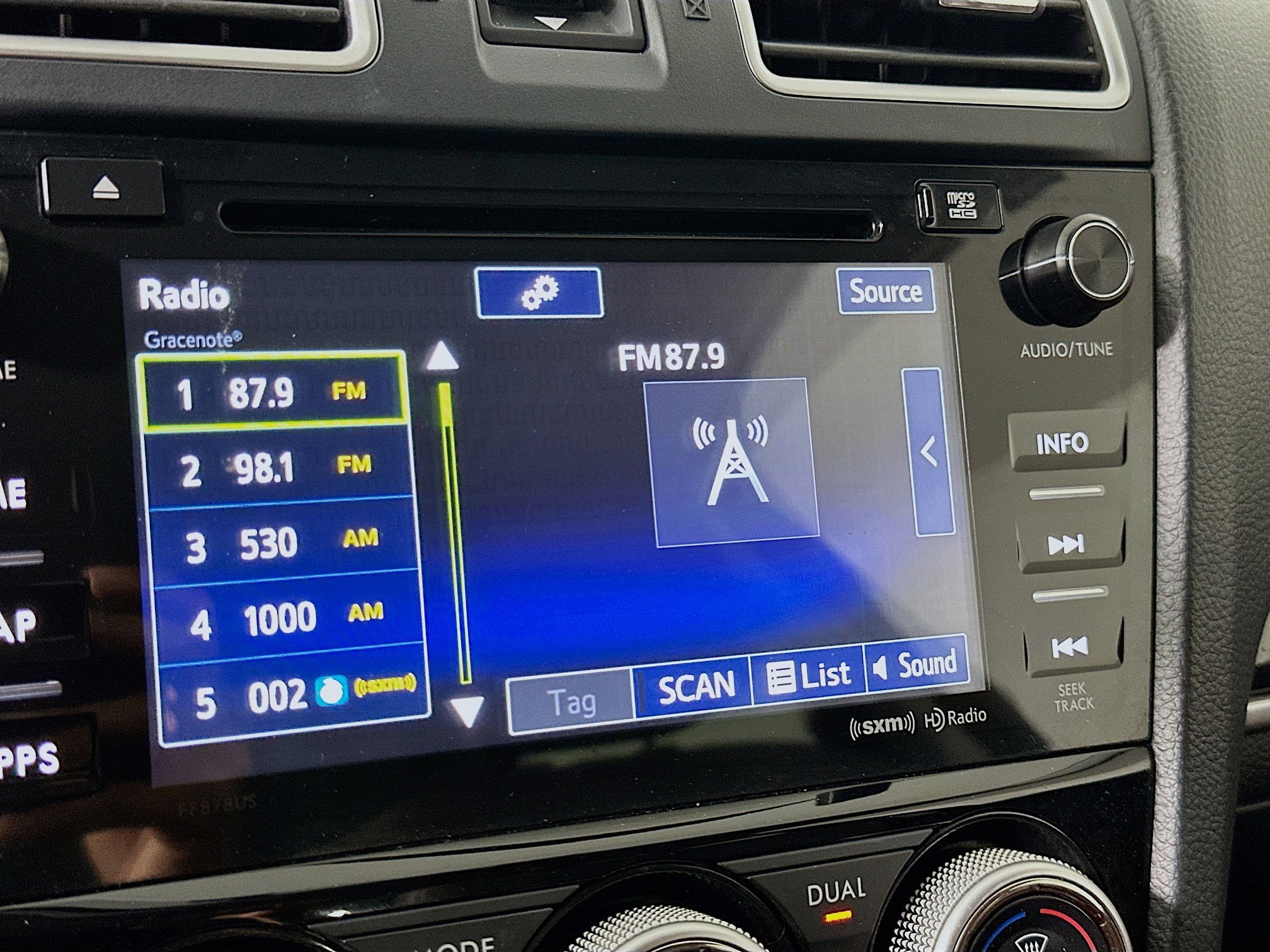 Used 2017 Subaru Forester 2.5i Touring image 21