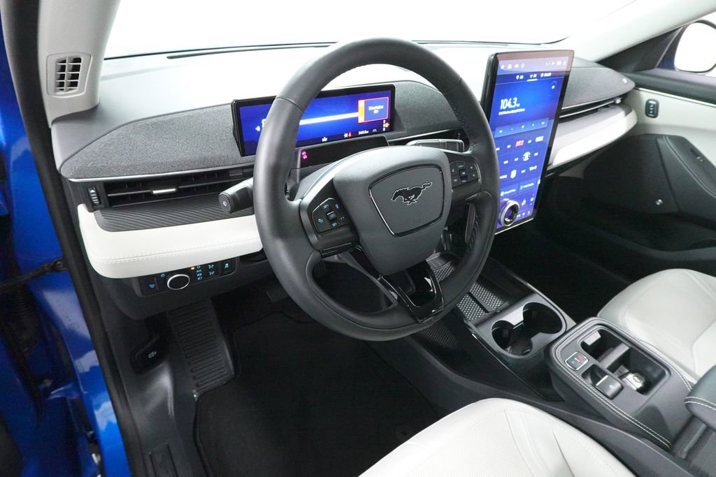 Used 2025 Ford Mustang Mach-E Premium AWD/4WD image 25