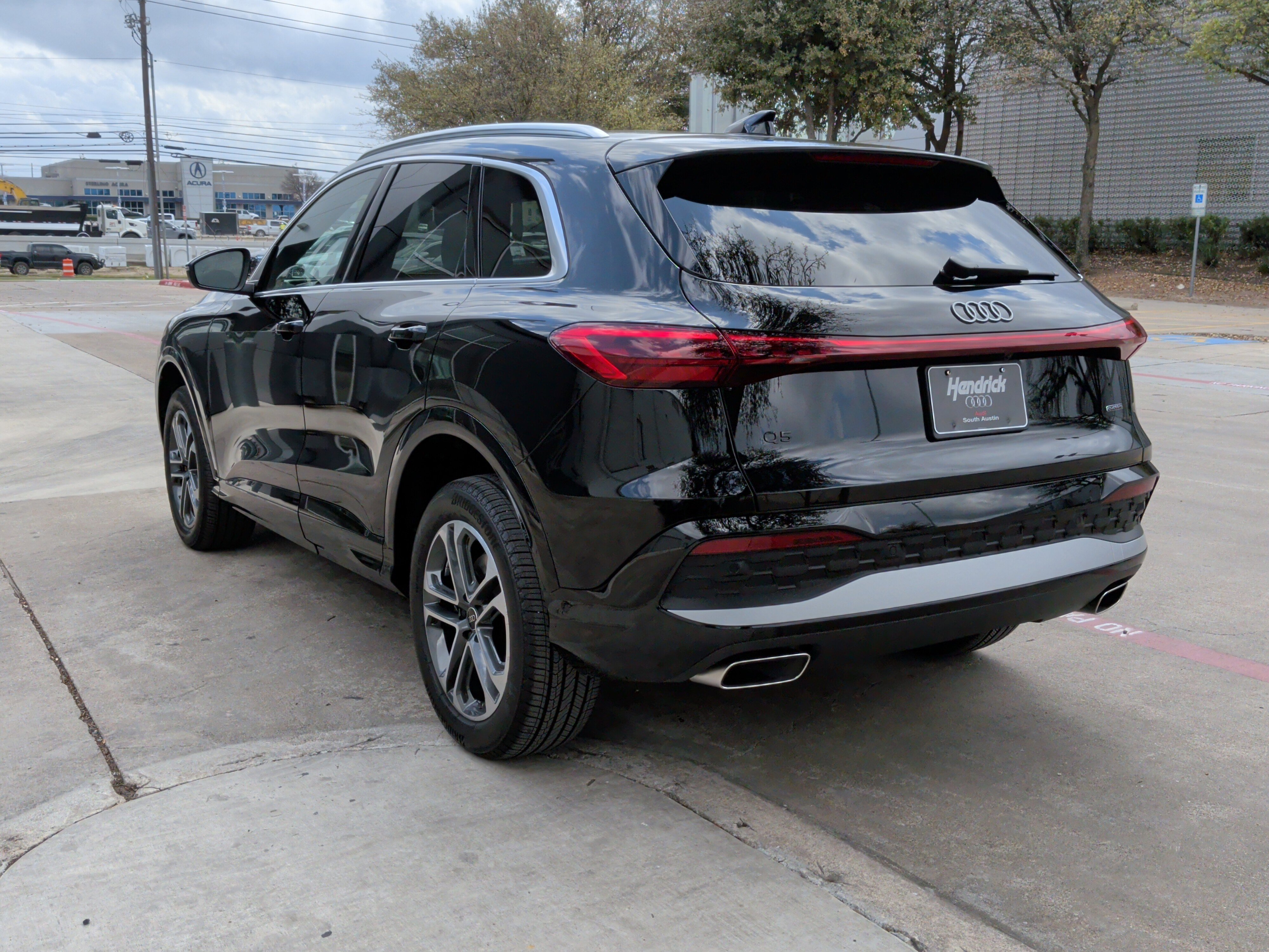 Certified 2025 Audi Q5 Premium w/ Convenience Package AWD/4WD image 7