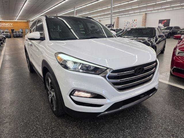 Used 2016 Hyundai Tucson Limited w/ Option Group 03 AWD/4WD image 3