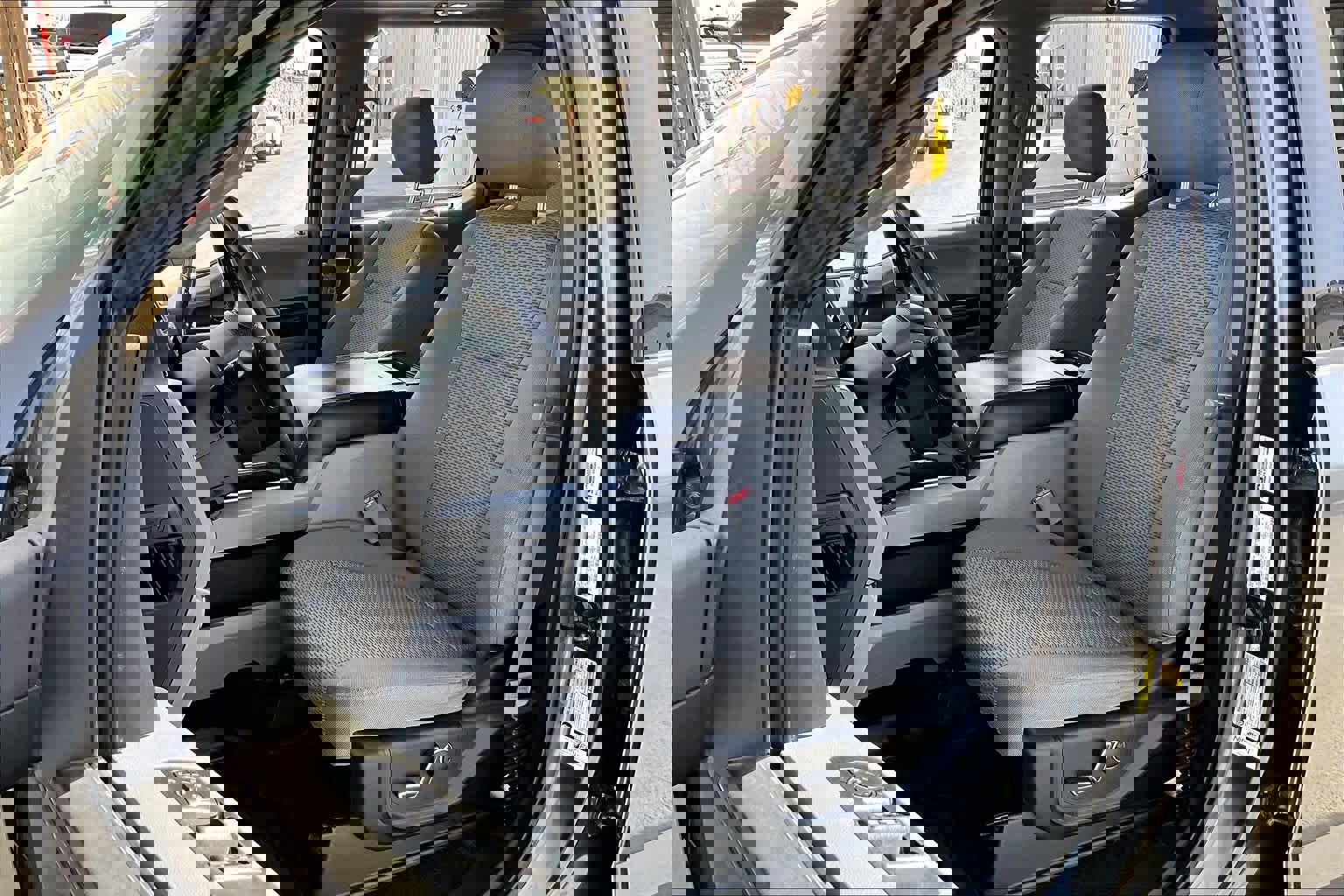 Used 2017 Ford F150 XLT w/ Equipment Group 302A Luxury image 8