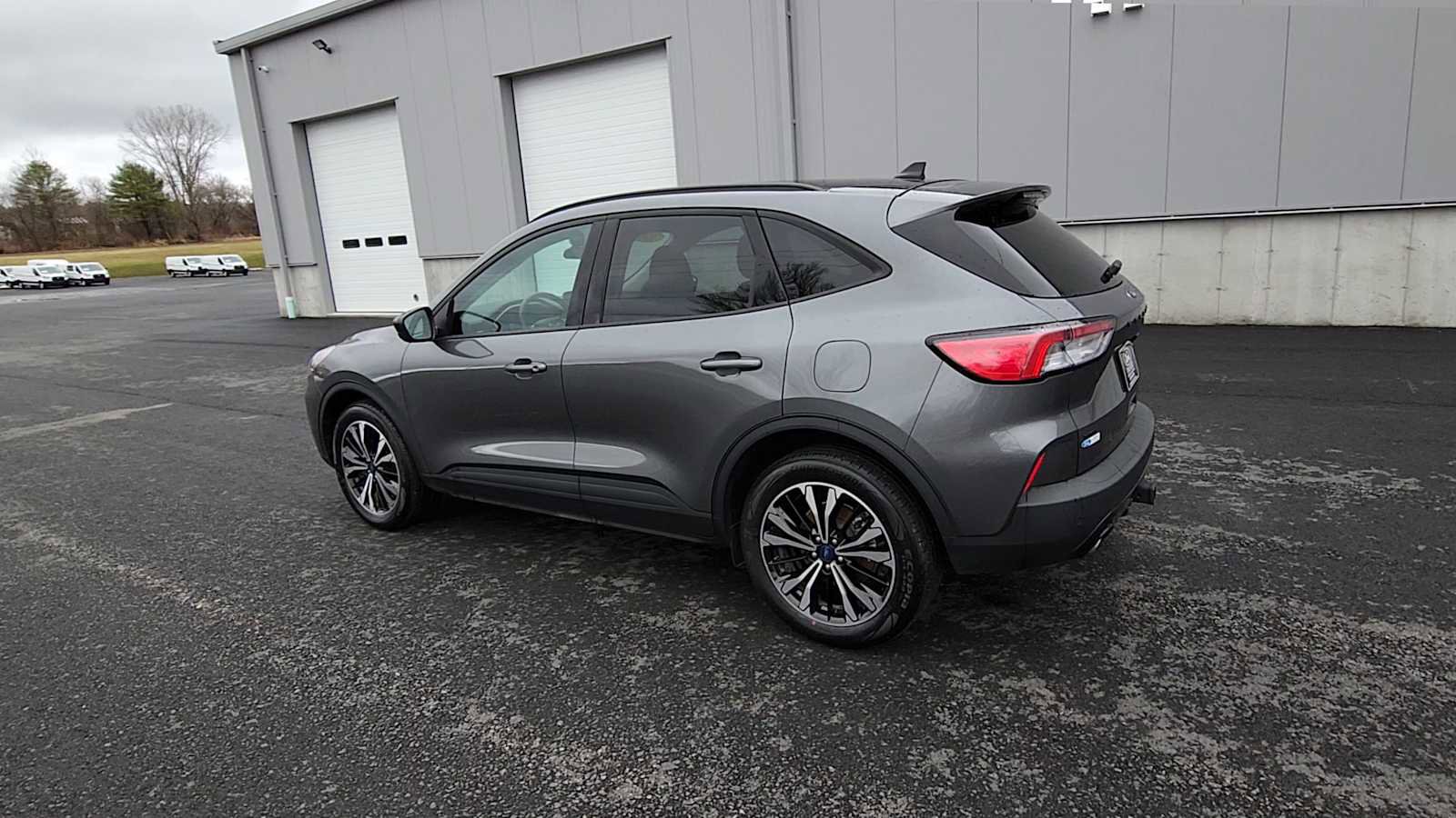 Used 2022 Ford Escape SEL w/ SEL Stealth AWD Package image 6